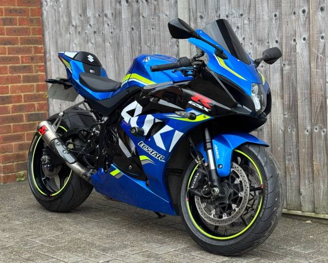 2017 Suzuki Gsx-r 1000 L7 ABS 2017 (67) SUPER SPORT + AKRAPOVIC + QUICK SHIFTER