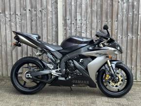 YAMAHA YZF at MB Superbikes Chesham