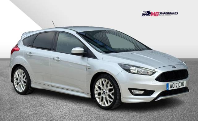 Ford Focus 1.6 TDCI ST-LINE 120BHP 2017 (17) 5dr + 64,500 MILES + FULL S/HISTORY HATCHBACK Diesel Silver