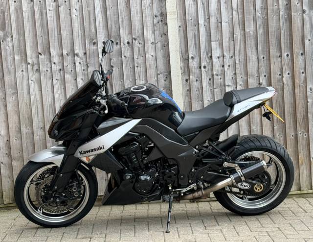 2012 Kawasaki Z 1000 ZR1000 DAF 2012 (12) + 11,000 MILES