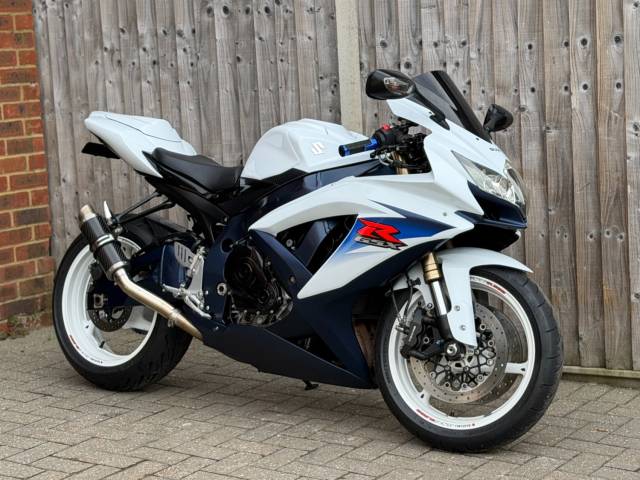 2010 Suzuki Gsx-r 600 L0 2010 (10) SUPER SPORT+ CLEAN BIKE THROUGHOUT
