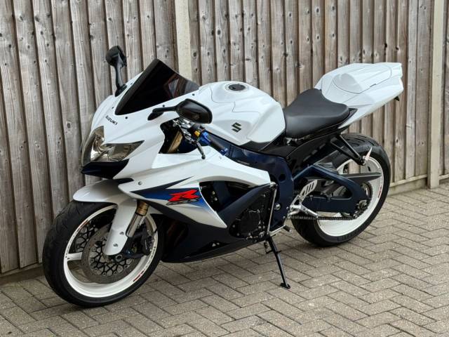 2010 Suzuki Gsx-r 600 L0 2010 (10) SUPER SPORT+ CLEAN BIKE THROUGHOUT
