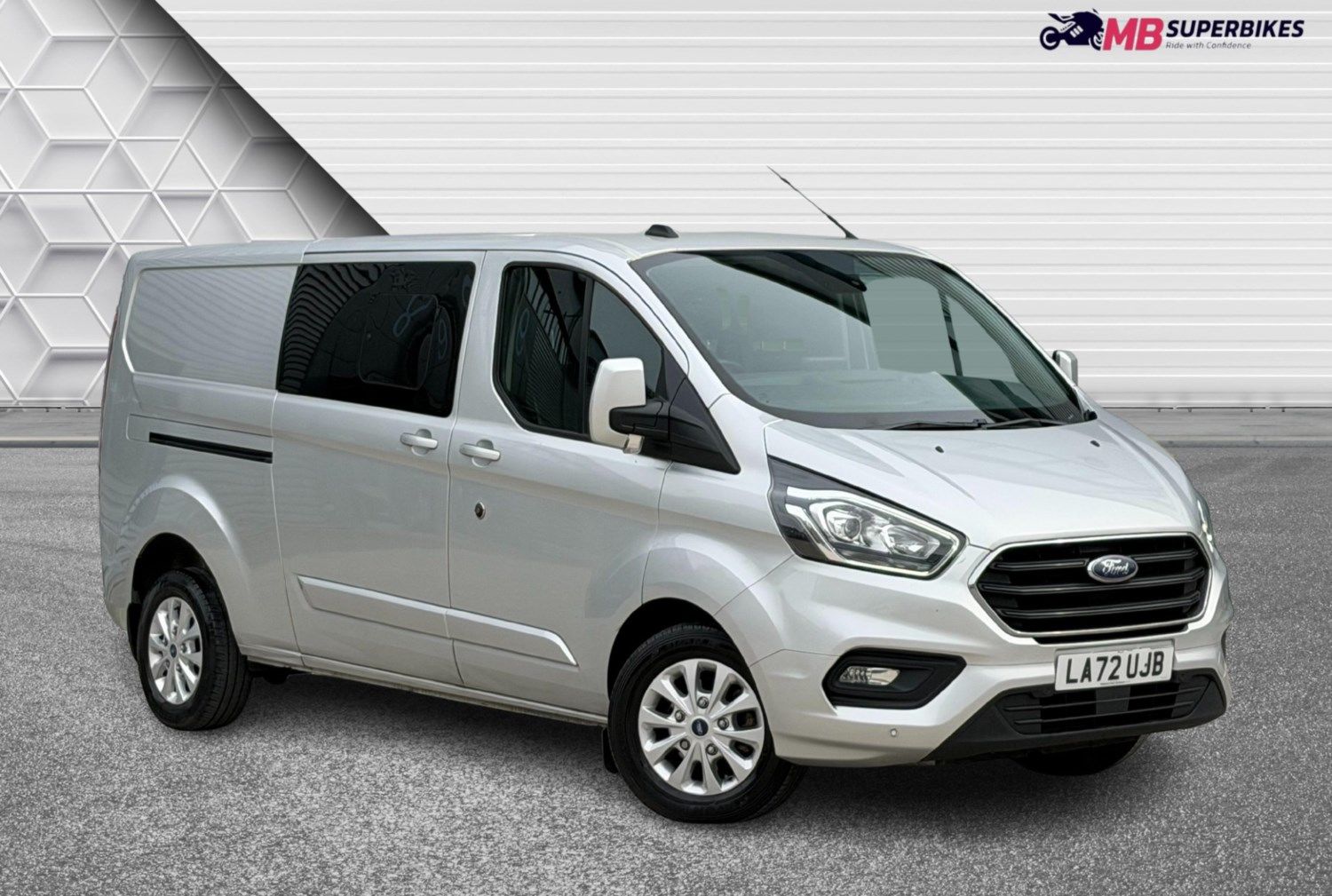 2023 Ford Transit Custom