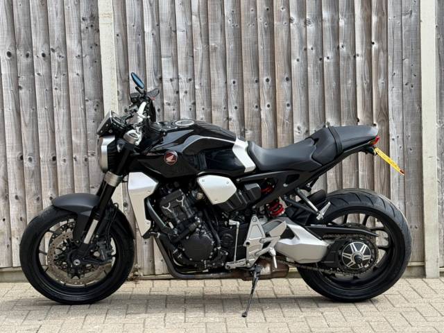 2019 Honda CB 1000R ABS 2019 (19) + SCORPION EXHAUST + FULL SERVICE HISTORY