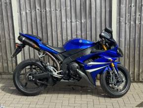 YAMAHA YZF at MB Superbikes Chesham