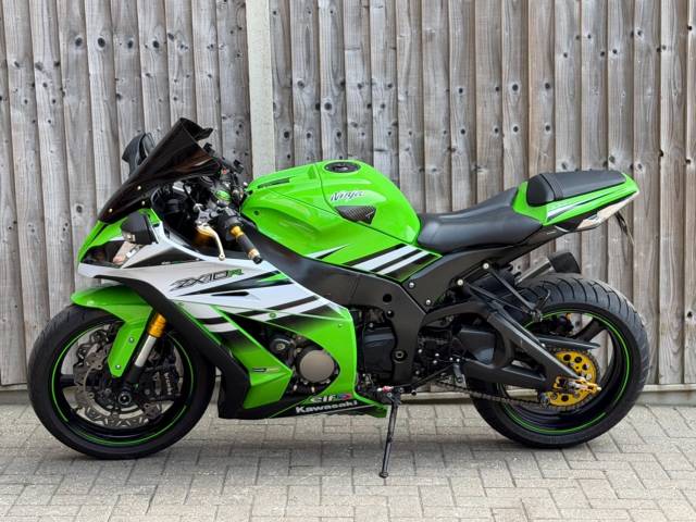 2016 Kawasaki Ninja ZX10R GEN 4 2014 (63) ANNIVERSARY EDITION SUPER SPORT + 12,800 ML