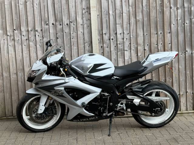 2008 Suzuki Gsx-r 600 K8 2008 (08) SUPER SPORT + YOSHIMURA