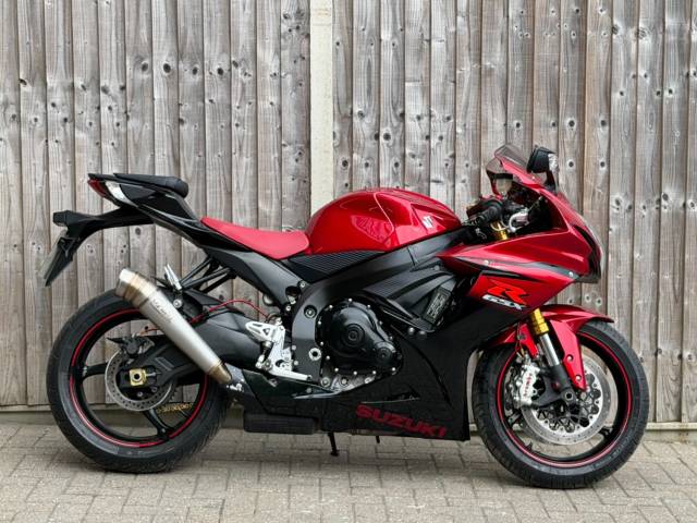 Suzuki Gsx-r 750 ZL4 EDITION 2014 (64) SUPER SPORT + LAST OWNER HAD FOR 9 YEARS SUPER SPORT Petrol Red