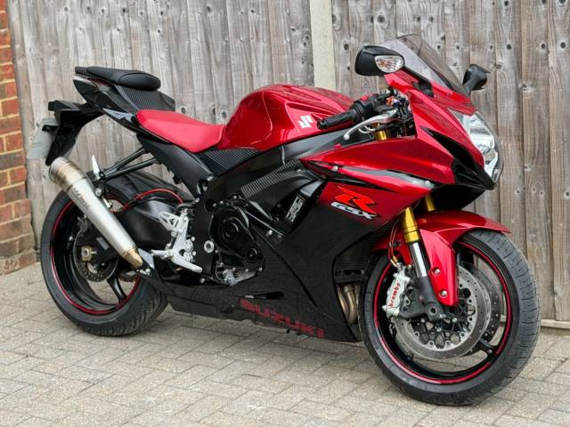 2014 Suzuki Gsx-r 750 ZL4 EDITION 2014 (64) SUPER SPORT + LAST OWNER HAD FOR 9 YEARS
