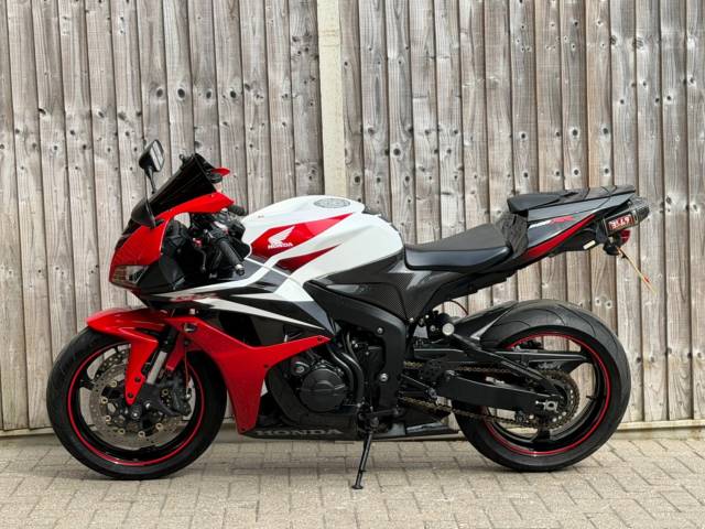2009 Honda CBR 600 RR-8 2009 (09) SUPER SPORT + YOSHIMURA + CARBON