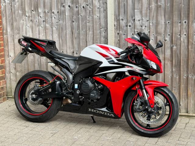 2009 Honda CBR 600 RR-8 2009 (09) SUPER SPORT + YOSHIMURA + CARBON