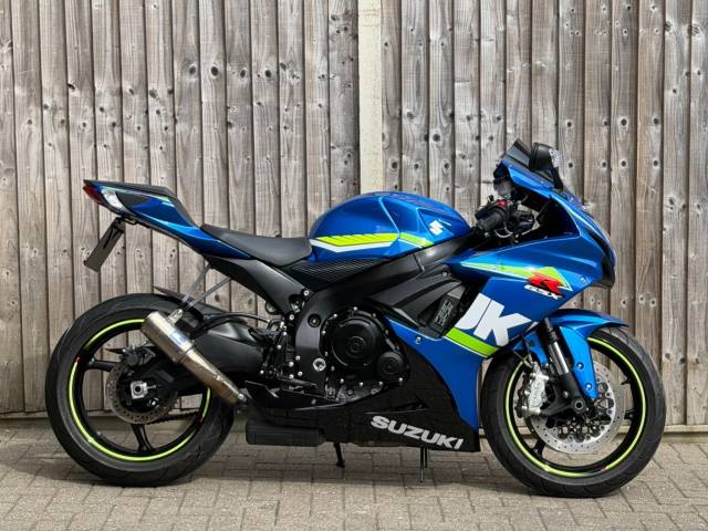 Suzuki Gsx-r 600 L7 2018 (18) SUPER SPORT + MOTO GP EDITION + 8,700 MILES SUPER SPORT Petrol Blue