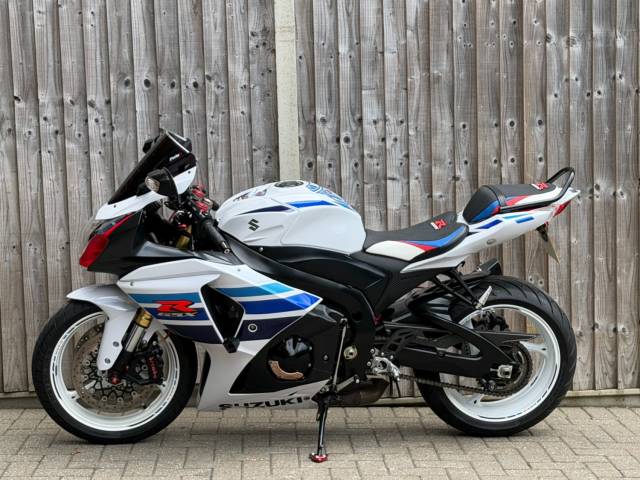 2013 Suzuki Gsx-r 1000 ZL3 2013 (13) ONE MILLION COMMEMORATIVE EDITION SUPER SPORT