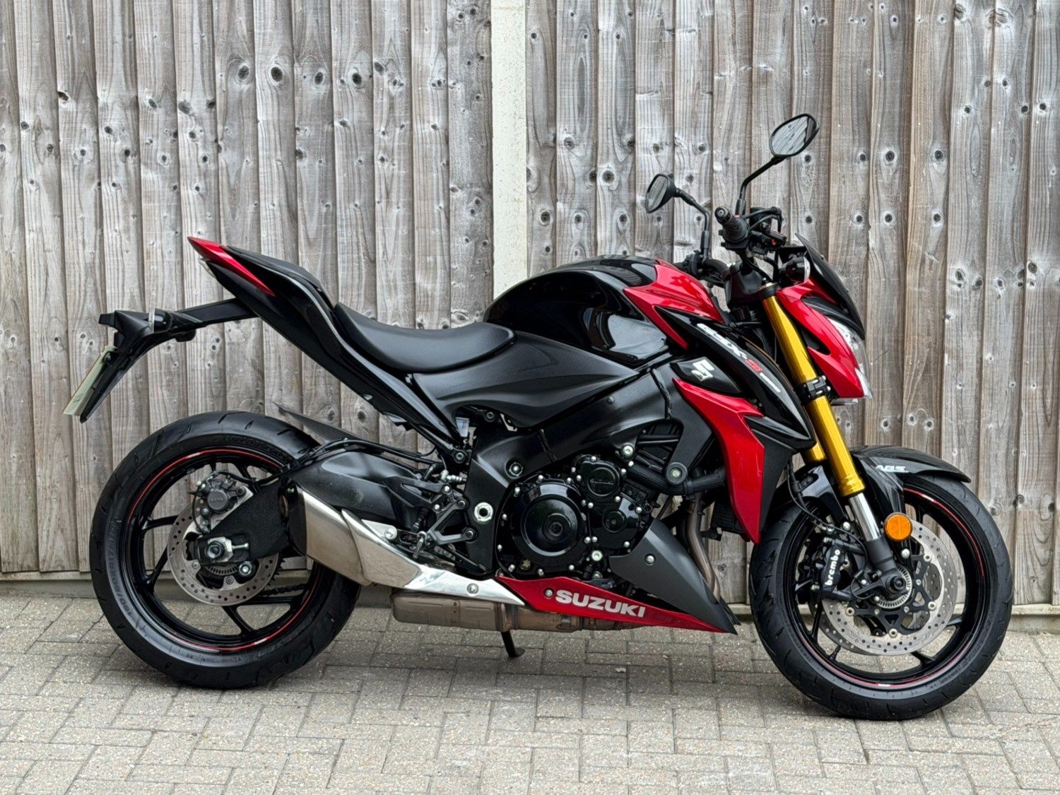 2017 Suzuki Gsx-s