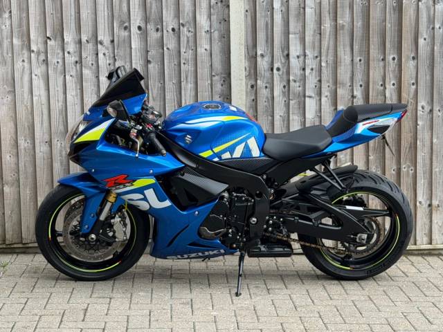 2015 Suzuki Gsx-r 750 L5 2015 (15) MOTO GP EDITION SUPER SPORT + 10,500 MILES