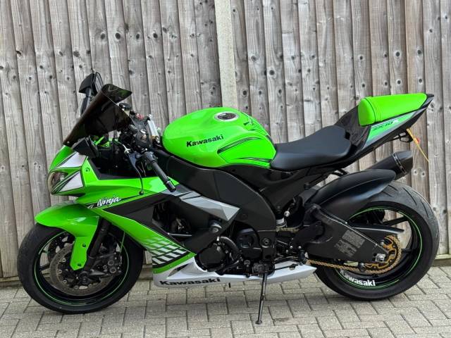 2010 Kawasaki Ninja ZX10R 2010 (10) ANNIVERSARY EDITION SUPER SPORT
