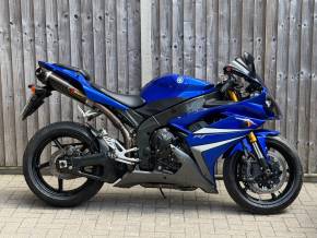 YAMAHA YZF at MB Superbikes Chesham