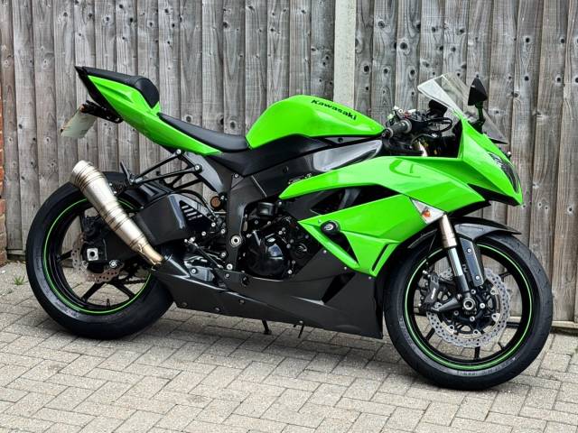 2009 Kawasaki Ninja ZX6R 2009 (09) SUPER SPORT + 16,600 MILES