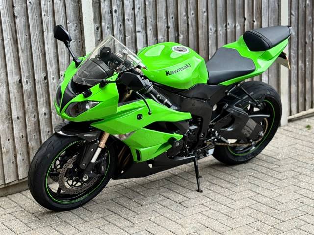 2009 Kawasaki Ninja ZX6R 2009 (09) SUPER SPORT + 16,600 MILES
