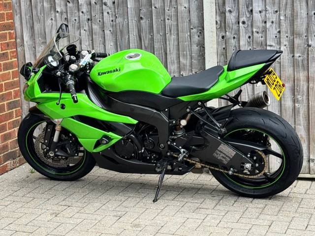 2009 Kawasaki Ninja ZX6R 2009 (09) SUPER SPORT + 16,600 MILES