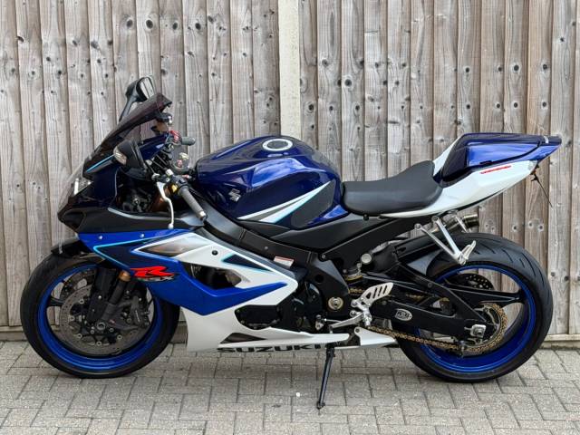 2006 Suzuki Gsx-r 1000 K6 2006 (06) SUPER SPORT + LAST OWNER HAD THIS BIKE 9 YEARS