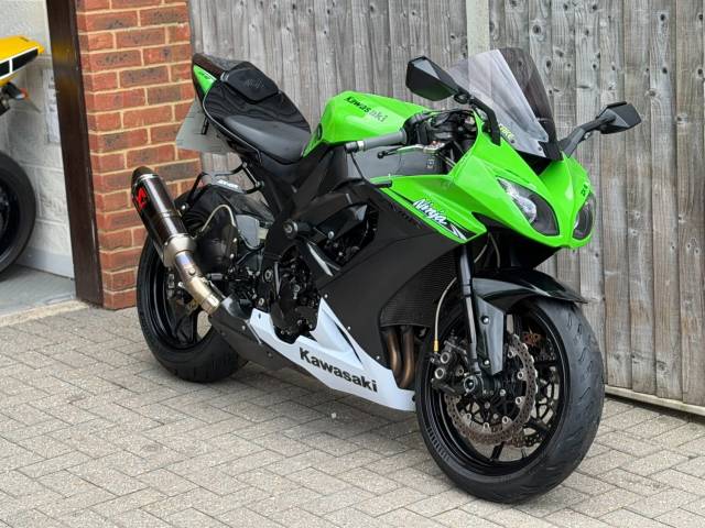 2010 Kawasaki Ninja ZX10R 2010 (60) ANNIVERSARY EDITION SUPER SPORT
