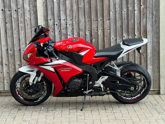 2013 Honda CBR 1000 RR FIREBLADE 2013 (13) 20TH ANNIVERSARY EDITION SUPER SPORT