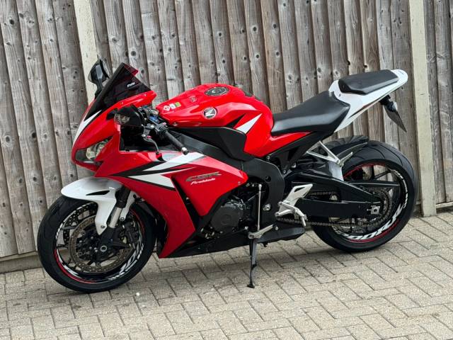 2013 Honda CBR 1000 RR FIREBLADE 2013 (13) 20TH ANNIVERSARY EDITION SUPER SPORT