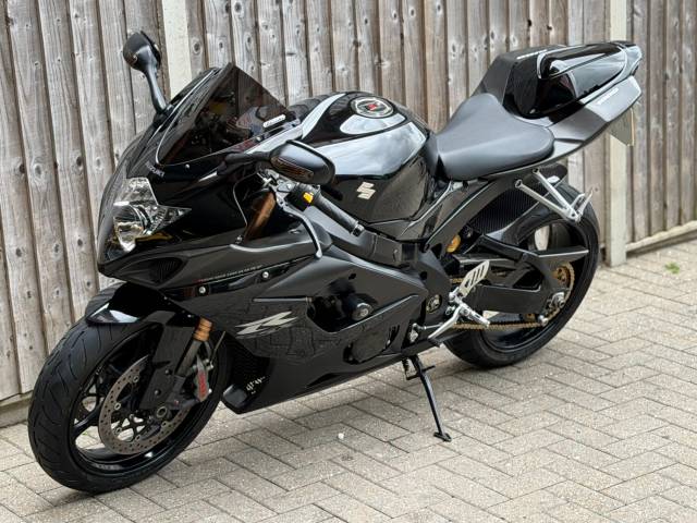 2005 Suzuki Gsx-r 1000 K5 STEALTH EDITION 2005 (05) SUPER SPORT + HUGE SPEC