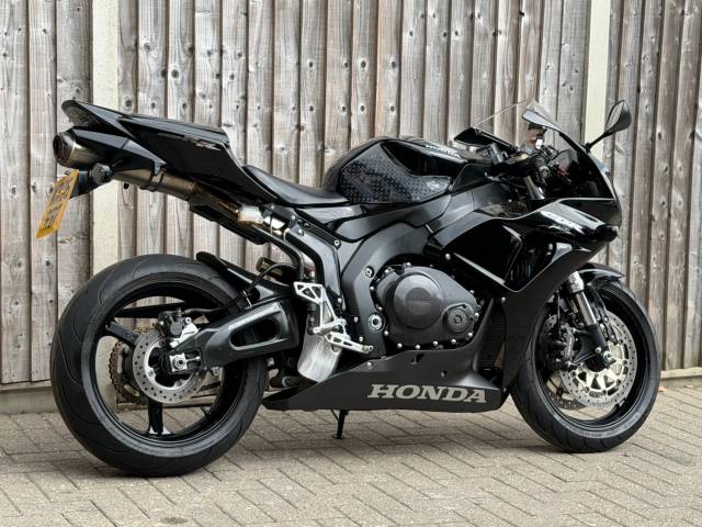 2006 Honda CBR 1000 RR FIREBLADE 2006 (06) SUPER SPORT + TWO BROTHERS EXHAUST