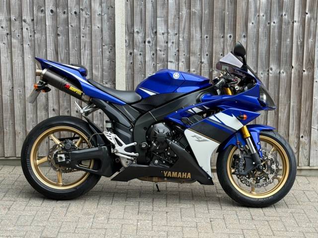 Yamaha YZF R1 2008 (08) SUPER SPORT + AKRAPOVIC + OHLINS + 13,000 MILES + F.S.H SUPER SPORT Petrol Blue