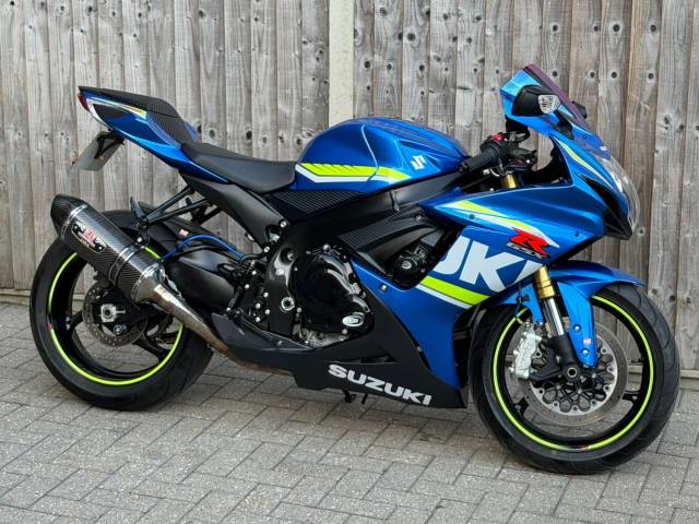 2017 Suzuki Gsx-r 750 L6 2017 (17) MOTO GP EDITION SUPER SPORT +4,900 MILES + YOSHIMUR