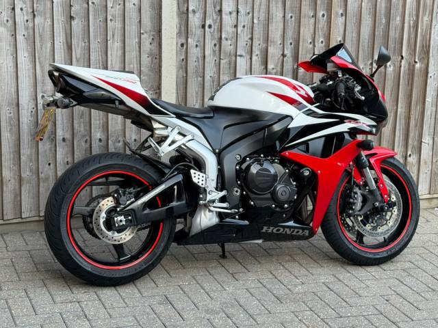 2008 Honda CBR 600 RR 2008 (08) SUPER SPORT + LAST OWNER HAD THIS 8 YEARS + LOW MILES