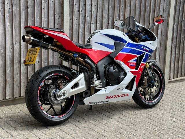 2015 Honda CBR 600 RR ABS 2015 (15) SUPER SPORT + 7,500 MILES + DELKEVIC EXHAUST