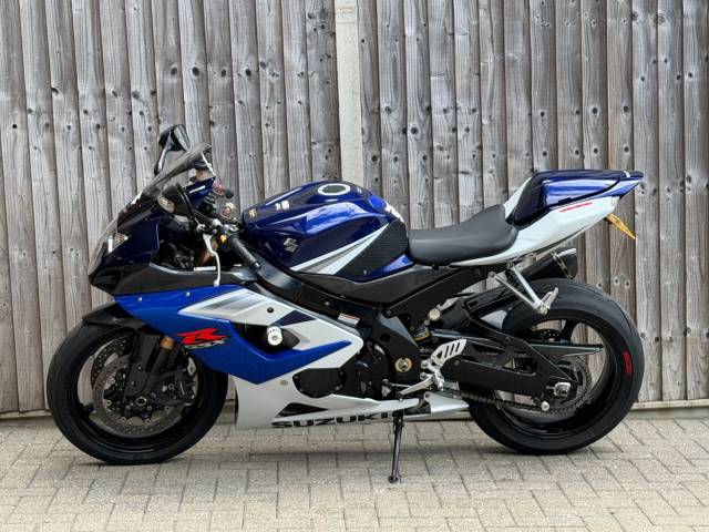 2005 Suzuki Gsx-r 1000 K5 2005 (05) SUPER SPORT + 13,600 MILES