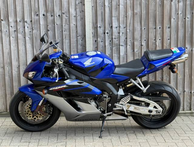 2005 Honda CBR 1000 RR FIREBLADE 2005 (55) SUPER SPORT + SCORPION