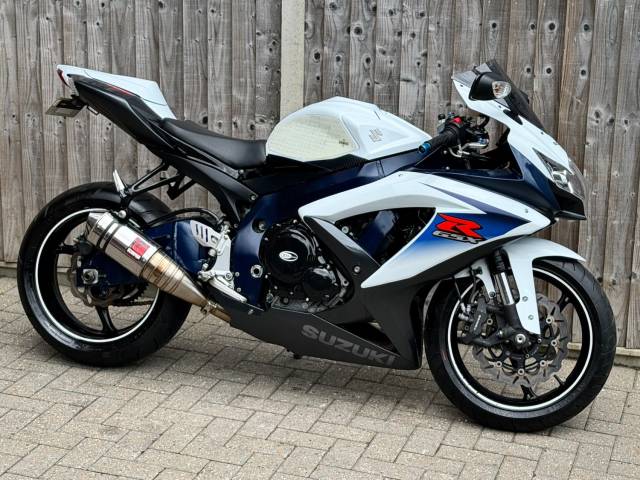 2010 Suzuki Gsx-r 750 L0 2010 (10) SUPER SPORT + BLACK WIDOW + 15,000 MILES