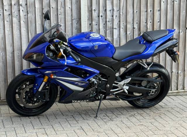 2007 Yamaha YZF R1 2007 (07) SUPER SPORT + 1 OWNER BIKE FROM NEW !!!
