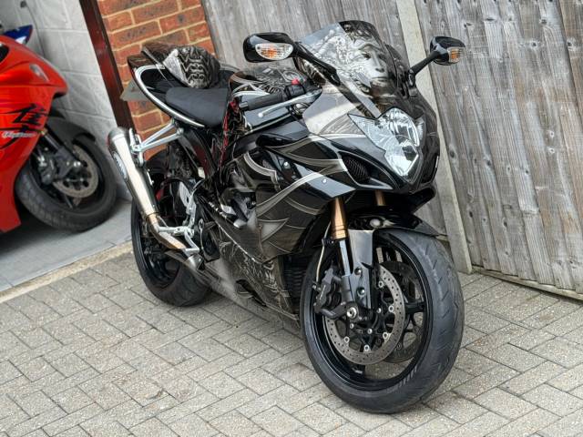 2005 Suzuki Gsx-r 1000 K5 2005 (05) SUPER SPORT + CUSTOM PAINT JOB THROUGHOUT