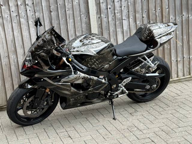 2005 Suzuki Gsx-r 1000 K5 2005 (05) SUPER SPORT + CUSTOM PAINT JOB THROUGHOUT
