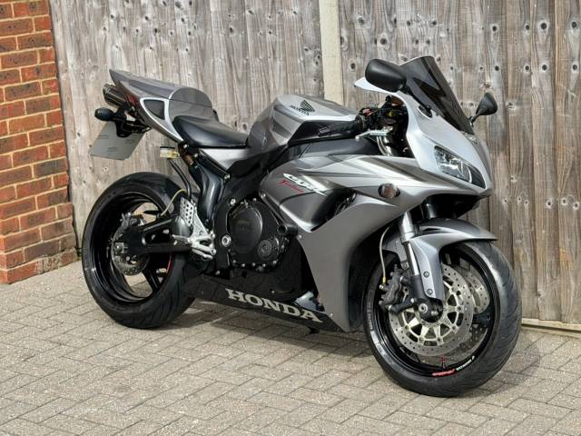 2007 Honda CBR 1000 RR FIREBLADE 2007 (57) SUPER SPORT + LAST OWNER HAD THIS 8 YEARS