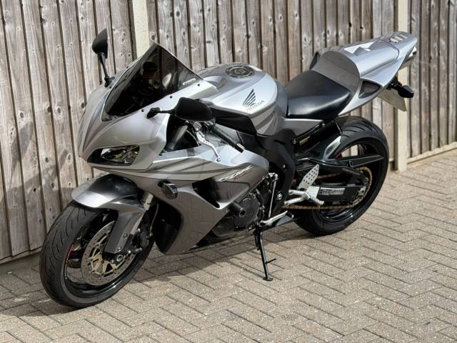 2007 Honda CBR 1000 RR FIREBLADE 2007 (57) SUPER SPORT + LAST OWNER HAD THIS 8 YEARS