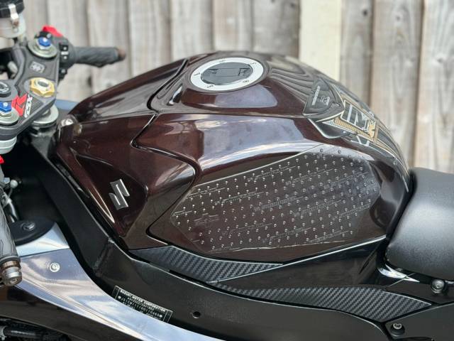 2010 Suzuki Gsx-r 750 L0 2010 (10) SUPER SPORT + COLA BROWN + YOSHIMURA EXHAUST