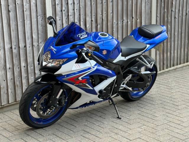 2009 Suzuki Gsx-r 750 K8 2009 (09) SUPER SPORT + 14,700 MILES + YOSHIMURA