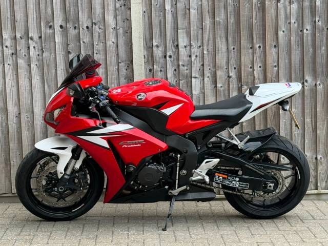 2013 Honda CBR 1000 RR FIREBLADE 2013 (13) ANNIVERSARY SUPER SPORT + GREAT SPEC !!!