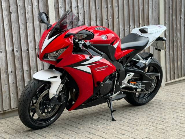 2013 Honda CBR 1000 RR FIREBLADE 2013 (13) ANNIVERSARY SUPER SPORT + GREAT SPEC !!!