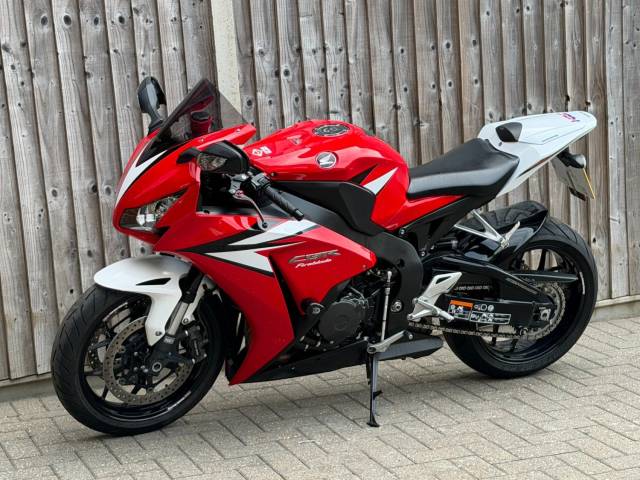 2013 Honda CBR 1000 RR FIREBLADE 2013 (13) ANNIVERSARY SUPER SPORT + GREAT SPEC !!!