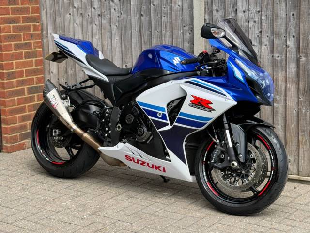 2016 Suzuki Gsx-r 1000 L6 2016 (16) ANNIVERSARY EDITION SUPER SPORT + 9,200 MILES