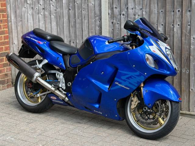 2008 Suzuki GSX 1300R HAYABUSA GEN1 2008 (08) SUPER SPORT + SUPER FAST + TWIN AKRAPS
