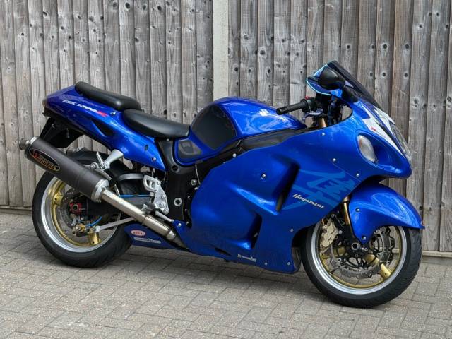 2008 Suzuki GSX 1300R HAYABUSA GEN1 2008 (08) SUPER SPORT + SUPER FAST + TWIN AKRAPS